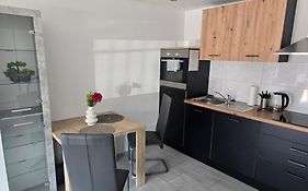 Klimatisierte Moderne Einzimmerwohnung In Mahlberg
